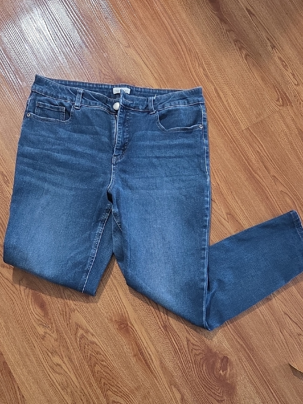 Westbound Skinny Crop Jeans in Dark Blue Wash, Size L